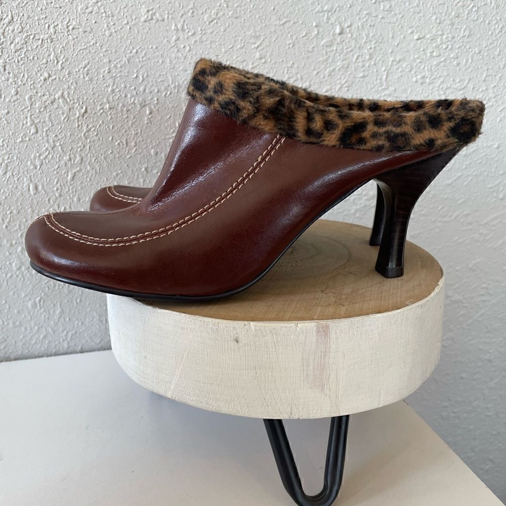 Mudd Heels Size 8.5 EUC